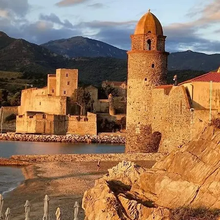 T2-au Calme-terrasse-place De Parking Attitrée Collioure